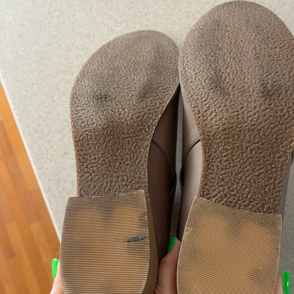 Charleston shoe co, Middleton gray booties. Size 40, barely worn, 1.5 inch heel - Picture 5 of 5